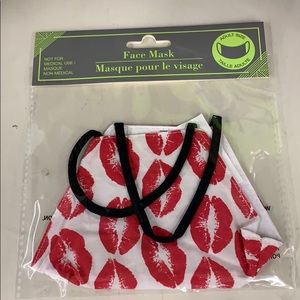 Kisses💋 lips face mask protection fr COVID-19